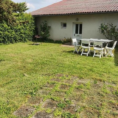 Gite La Metairie, Au Calme A La Campagne Villa Saint-Seurin-de-Palenne Bagian luar foto
